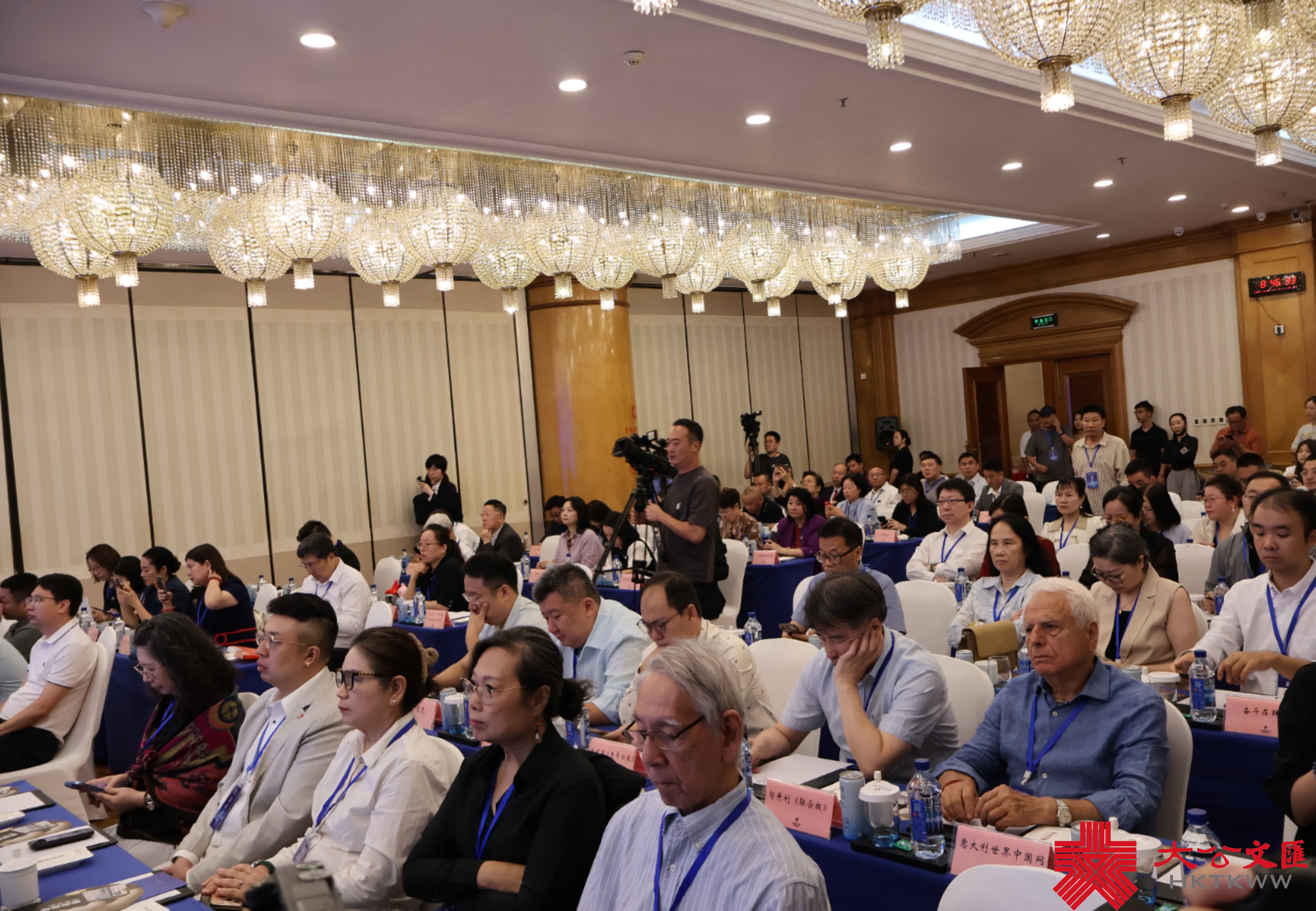 海外華文傳媒:抗戰中的吶喊與新時代迴響