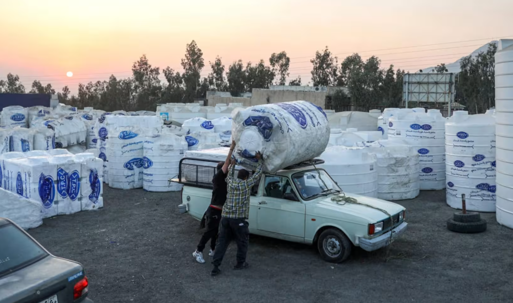 水危机迫使伊朗考虑撤离首都,水龙头干涸