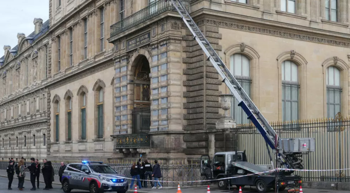 卢浮宫惊天盗窃案:四人团伙中的最后一人落网