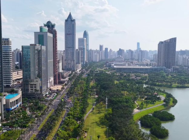 海南封关满月看变化:“磁吸效应”渐显 中外企业纷至