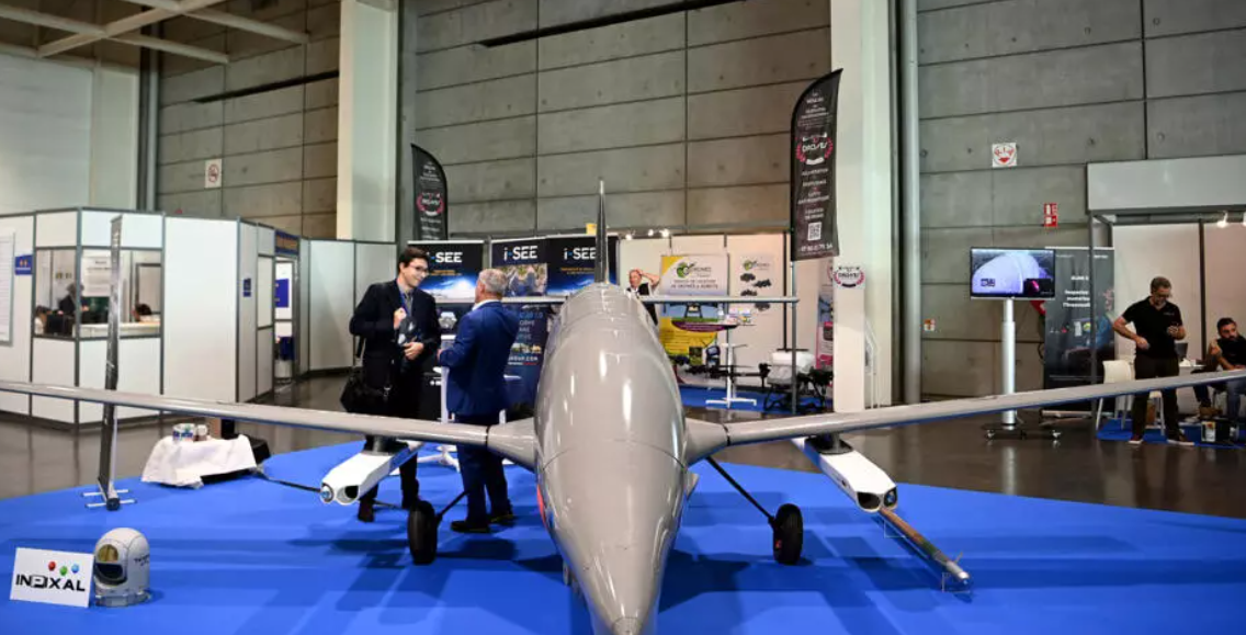 法国军用无人机工业崛起 车企参与打造百万无人机